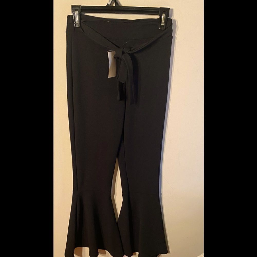 🎉Women’s Out Of Order Mid Rise Pull on design Flare Pants multiple